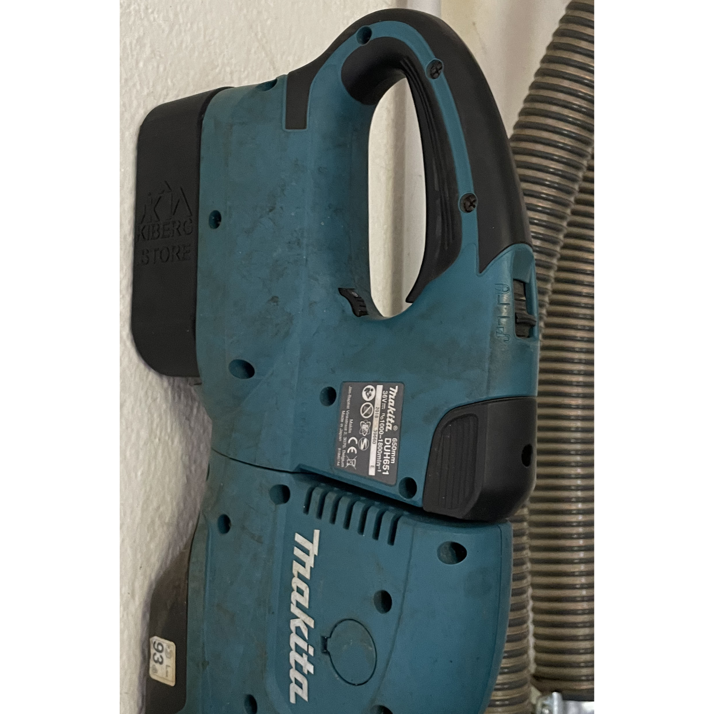 KIBERG Wandhalterung für Makita 18V Dual-Akku-Werkzeuge | High & Low Profile | Heckenschere & Kettensäge