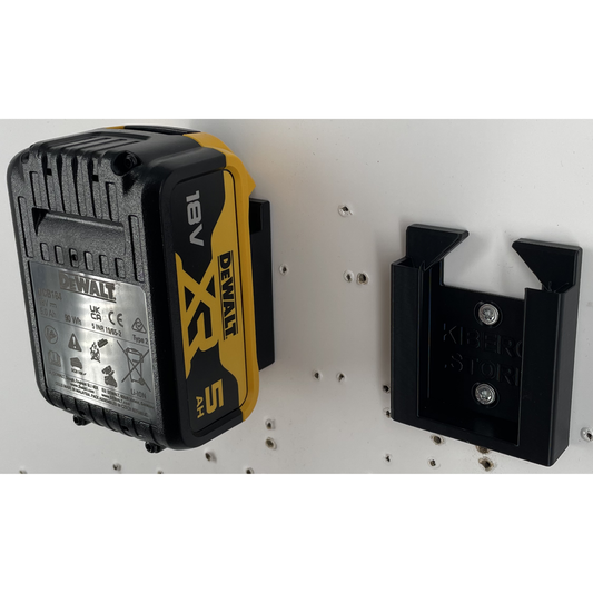 KIBERG Akku-Wandhalterung für DeWalt 18V | Click-In System | Werkstatt & Transporter